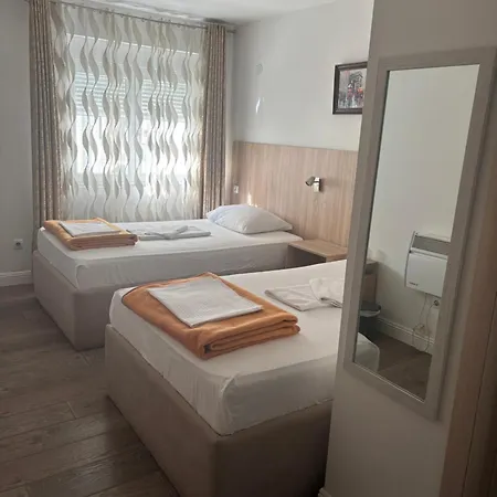 Popovic 2 Apartment