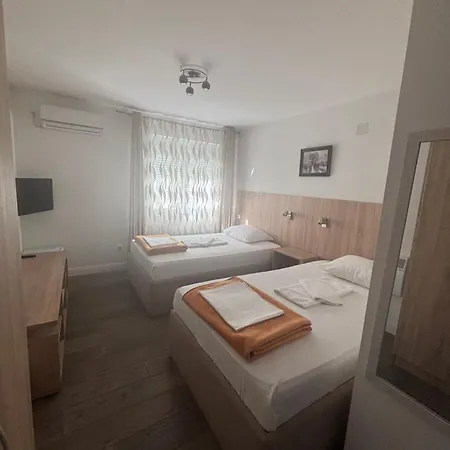 Apartment Popovic 2 Ub